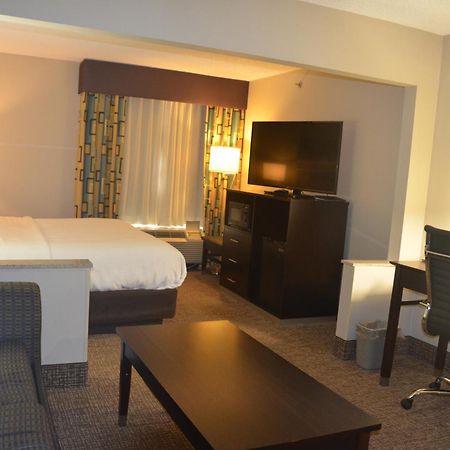 Comfort Inn & Suites Maumee - Toledo I80-90 Экстерьер фото