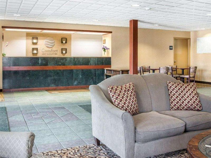 Comfort Inn & Suites Maumee - Toledo I80-90 Экстерьер фото