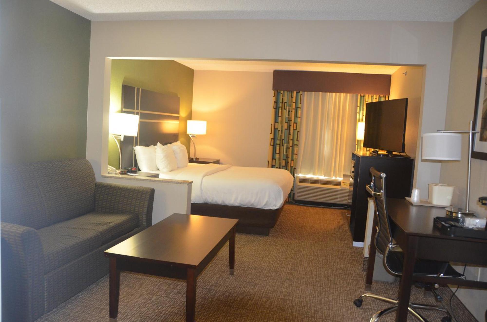 Comfort Inn & Suites Maumee - Toledo I80-90 Экстерьер фото