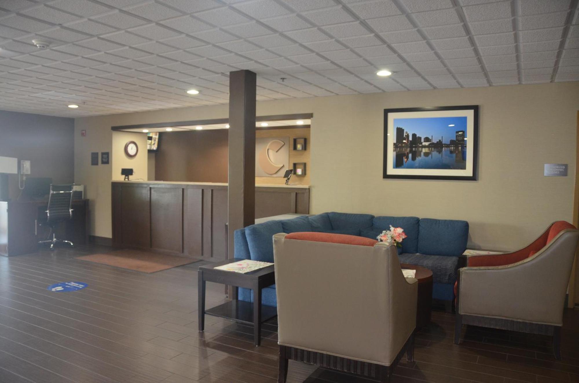 Comfort Inn & Suites Maumee - Toledo I80-90 Экстерьер фото